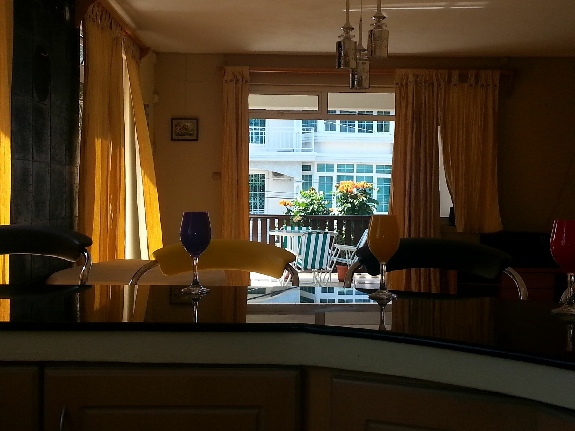 Krishangel Beach Apartment Flic en Flac Exterior photo